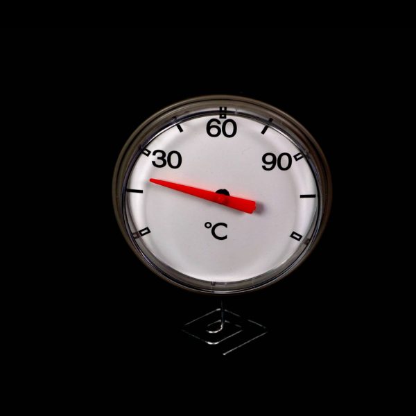 Круглый термометр, белый циферблат с черными цифрами 30/90, алюминиевый колпачок h 10 мм, серый мопленовый корпус, байонетное соединение